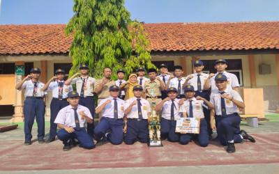 SMP Negeri 2 Tegal Borong Piala
